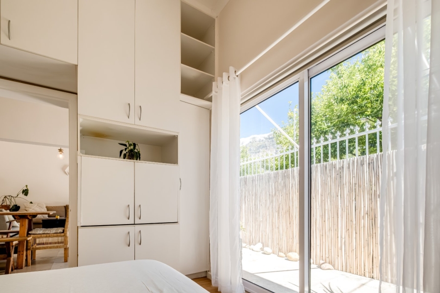 To Let 2 Bedroom Property for Rent in Gardens Western Cape